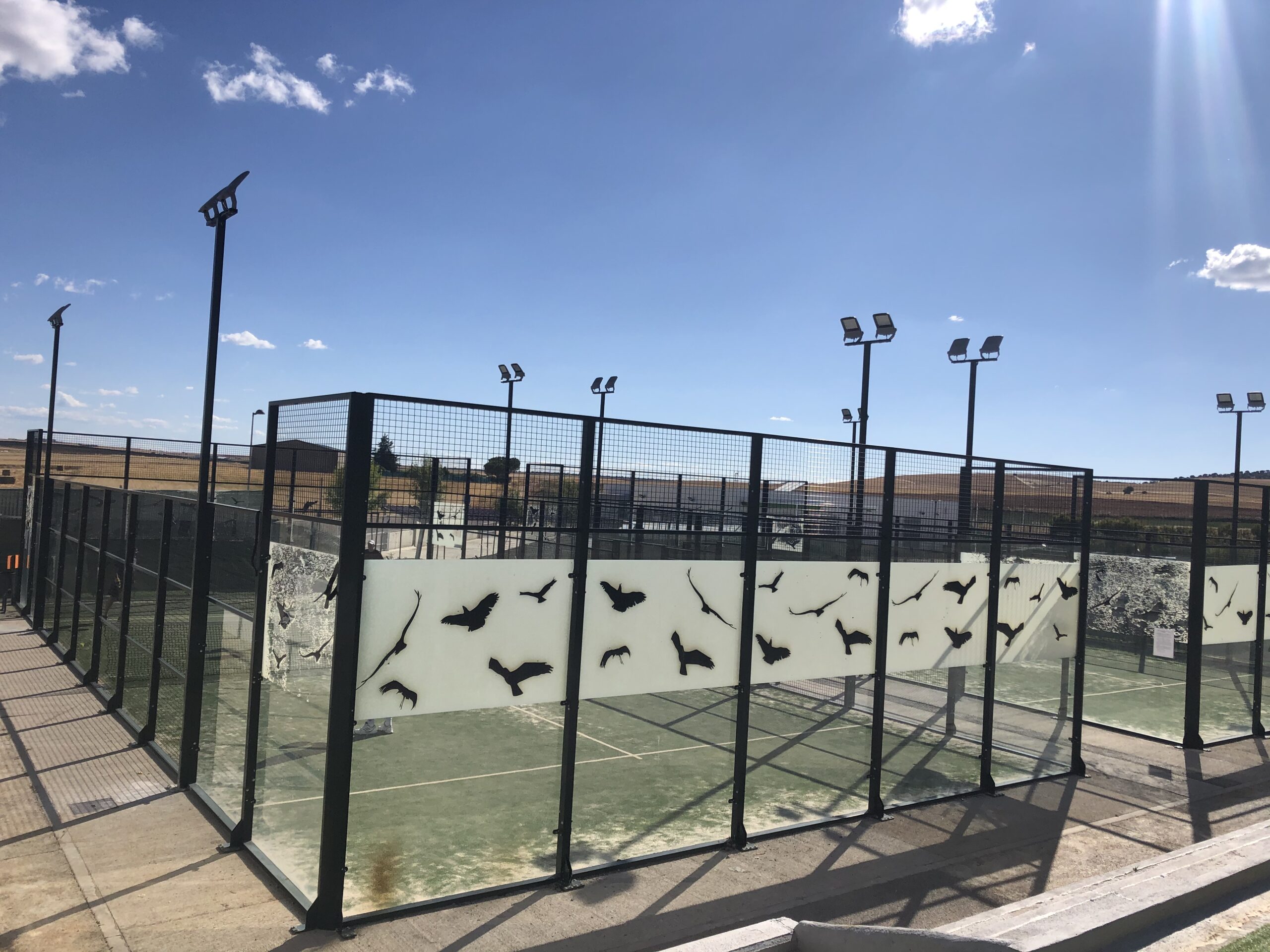 pistas de padel urbanizacion el soto